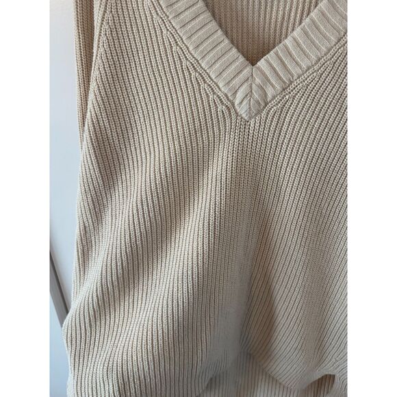 Express Sweater - Picture 5 of 5